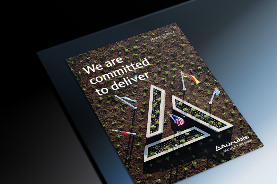 Foto: Aurubis: Ein Mockup mit dem Tiitelbild des gedruckten Magazins ist zu sehen
